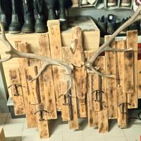 Appendiabiti legno rustico stile casa di montagna