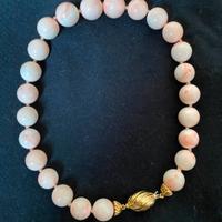 Corallo rosa collana