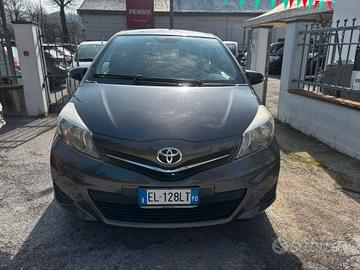 Toyota Yaris 1.0 3 porte Active