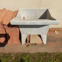 Lavatoio in cemento