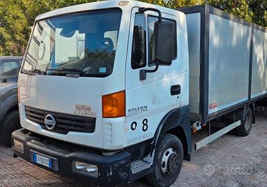 Nissan atleon anno2014