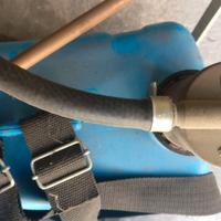 Pompa a spalla vintage per giardino