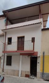 Appartamento su più livelli vicino al mare