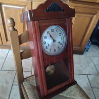 Orologio a pendolo carica manuale vintage