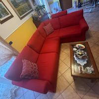 Divano in tessuto rosso