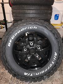 Cerchio in lega black 16”  ford transit  gommato