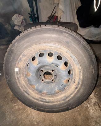 Gomme con cerchio in ferro