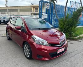 Toyota Yaris 1.4 D-4D 90 cavalli 2012 tetto panor 