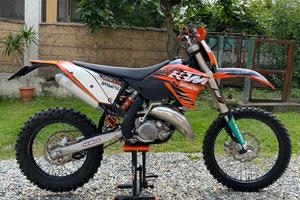Moto enduro KTM 125 EXC (2010)