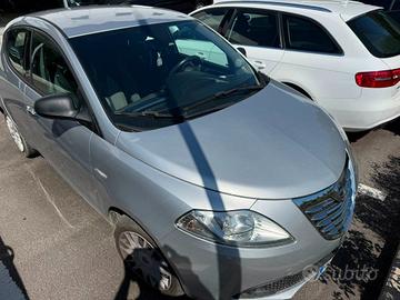 LANCIA Ypsilon 1.2 69 CV 5 porte S&S Gold