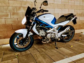 Suzuki SFV Gladius 650 - 2009