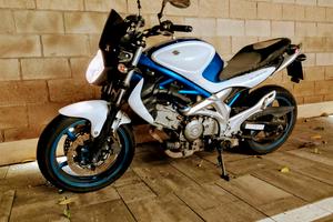 Suzuki SFV Gladius 650 - 2009