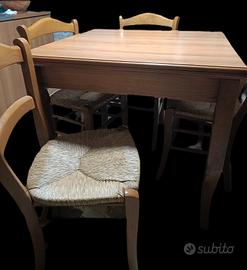 Tavolo con 6 sedie