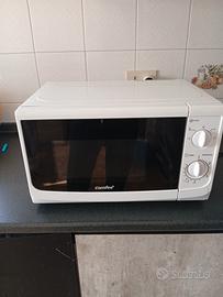 forno microonde quasi nuovo 