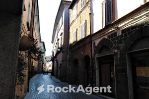 APPARTAMENTO BILIVELLO ACQUAPENDENTE