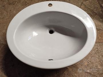 Lavandino in ceramica