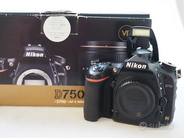 NIKON D750