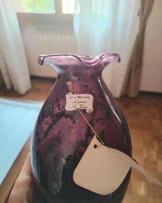 Vaso di vetro di murano con decorazioni in argento