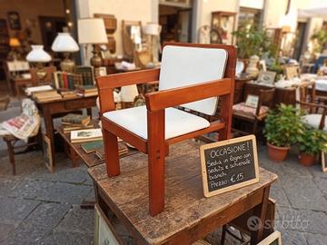 sedia l'Angolo del vintage fasano via piave 139