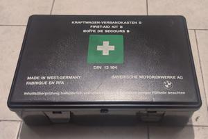 Box dotazione BMW anni ’90 originale mai aperto
