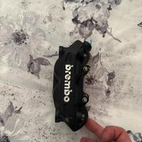 Pinza freno brembo M40 / p4 32 32 (anche motard)