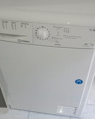 asciugatrice Indesit come NUOVO 