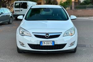 Opel Astra 1.7 CDTI 130CV Sports Tourer Elective