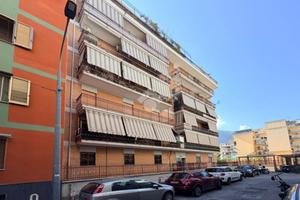 3 LOCALI A CASTELLAMMARE DI STABIA