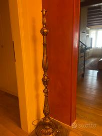 Lampada da terra legno antico