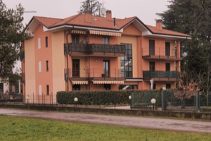 Appartamento Trilocale a Locate Varesino