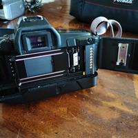 Fotocamera Canon EOS 650 a rullino