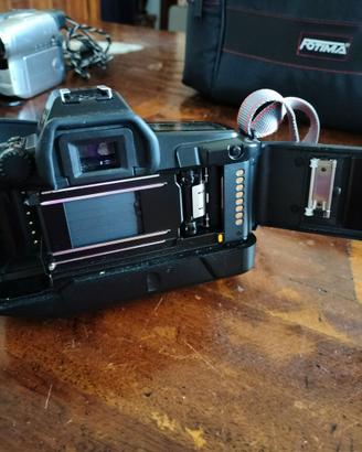 Fotocamera Canon EOS 650 a rullino