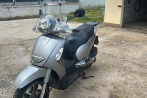 Scarabeo Aprilia 250 ie