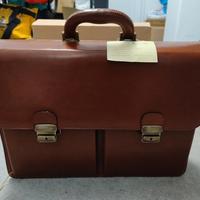 Valigetta ventiquattrore vera pelle nuova