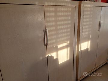 credenze in legno sbiancato