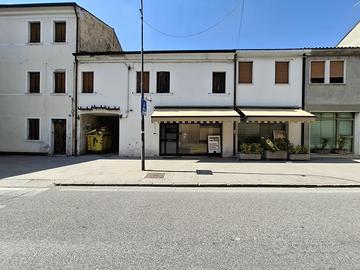 Quadrilocale a Costa di Rovigo