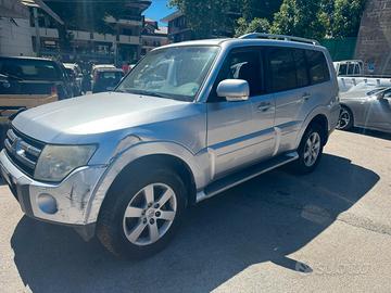 Mitsubishi Pajero 3.2 DI-D 16V aut. 5p. Instyle DP