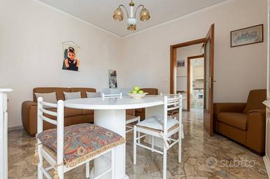 Appartamento di 84 m² con 4 locali e box auto a Vi