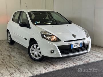 Renault Clio 1.2 Benzina 16V 5 porte Luxe Ok Neopa