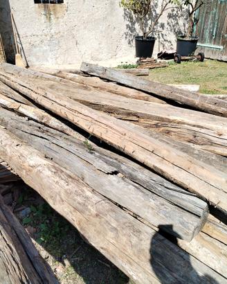 Travi antiche in legno