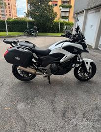 Honda nc 750 X dct