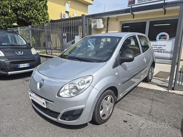 Renault Twingo 1.2 8V Confort ADATTA A NEOPATENTAT