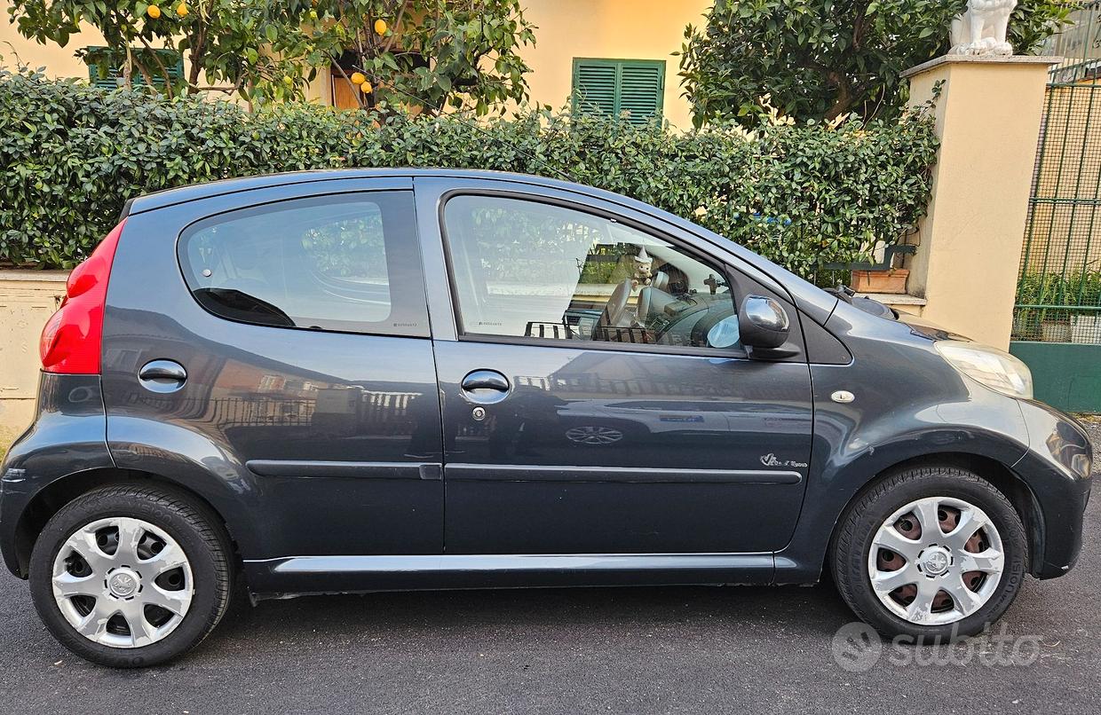 PEUGEOT 107