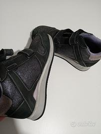 scarpe médicale  per i piedi piatti 