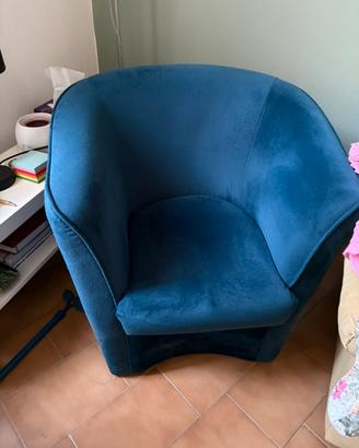 Poltrona in velluto blu MODENA