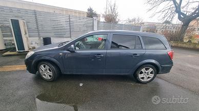 Opel Astra H sera 3