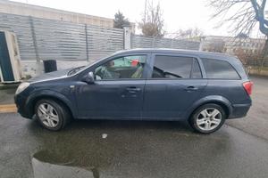 Opel Astra H sera 3