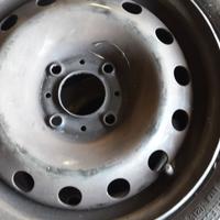 4 cerchioni in acciaio e gomme 175/65 R14