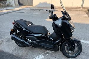 Yamaha X-Max 300 - 2023