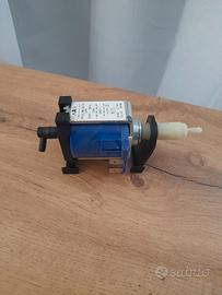 pompa Acqua Lavazza desea idola 